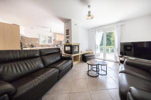 Grand Gîte Nature à Jezainville - Clim, Jardin Privé & Terrasse - 7 lits
