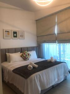 Spacious 1BR Overlooking Burj Khalifa Al Jaddaf