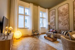 josefs home l Historic Dream in Prime Location
