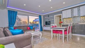 Üzümlü 2 bedroom secluded villa with private pool hot tub