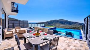 Ulugöl 2 bedroom seaview villa with private pool