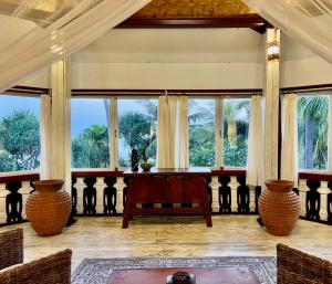 The Palms - Seraya Shores Retreat Bali