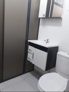 Casa para 6 pessoas em Bombinhas-SC - Temporada