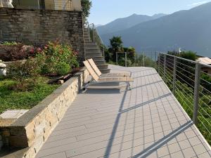 Zinnia Lakeview Apartment