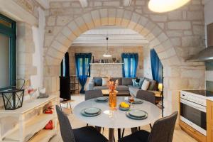 Villa Terpsichore St George Retreat BY APOKORONAS-VILLAS