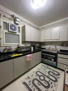 Cozy 1 bedroom, Living room and Spacious reception with View