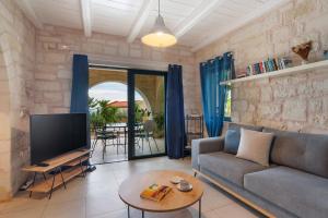 Villa Terpsichore St George Retreat BY APOKORONAS-VILLAS