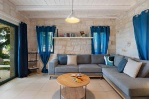 Villa Terpsichore St George Retreat BY APOKORONAS-VILLAS