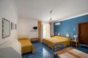 Hotiday Ponza Scogliera