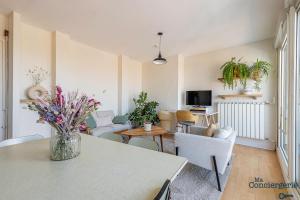 Montaudran Place Dupuy - Vue panoramique -Métro