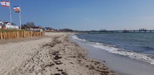 App Küstennest 13 mit 1 SZ, lichtdurchflutet, strandnah by Unsere Urlaubszeit