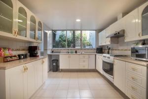 Group Stay In home Fun Yard 15 Min from Polanco!