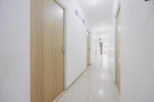 RedDoorz at Bellina Inn Near RS Panti Wilasa Semarang