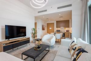 Vacationer Holiday Homes I Premium 1 Bed with Skyline Views I Serene Community in Dubai Creek Harbour