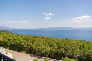 Gorgeous view, near the beach, AC, 33