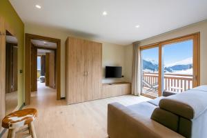 Casa Luminosa Ski in -Ski out 100m - Happy Rentals