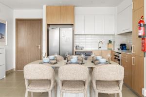 Luxury 2BR with Burj Khalifa View in Port Rashid