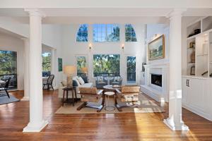 MC296: 296 Marsh Cove