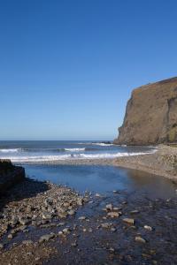 Old Cottage 1 min from the sea! Crackington Haven