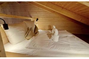 10-Personen-Wellness-Chalet in erster Reihe am See