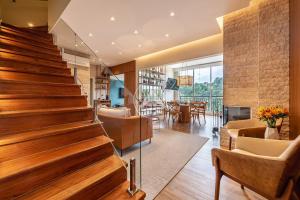 Elegante cobertura: 4 suítes c conforto e lazer