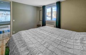 2 Bedroom Cozy Home In Ljungskile