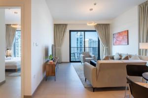 Vacationer Holiday Homes I Executive 1 Bedroom I Free Parking & Wi-Fi