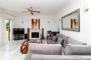 La Cala villa with pool and sea views