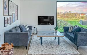 Amazing Home In Børkop With Wifi