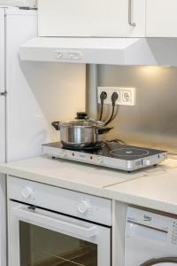 Oops! Studio by RV Apartments