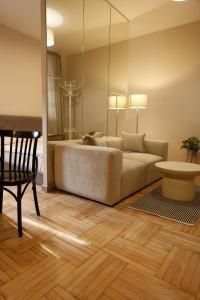 Modern 1 BR Apartment near Liberty Square