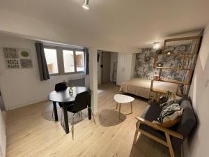 Studio Tout confort Centre historique rue calme Climatisation
