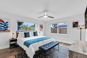 Fort Lauderdale Pool Home Ping-Pong & Games