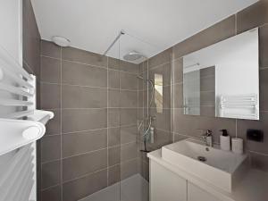 DBA205 - 4 pieces duplex 6 pers centre