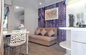 Awesome Stacaravan In Tar