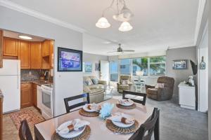 Fort Lauderdale Waterfront Condo! Pool and Marina Views