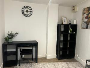 Modern Self-Contained Studio near Camberwell Green