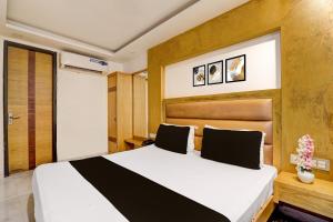 Cashew By A1Rooms