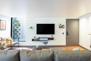 Modern 2 BR apartment in trendy Roma Norte