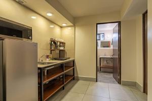 Modern 2 BR condo with rooftop in Roma Norte