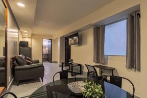 Modern 2 BR condo with rooftop in Roma Norte