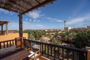 South Marina Central 2BR, bathtub, Terraces & Pool