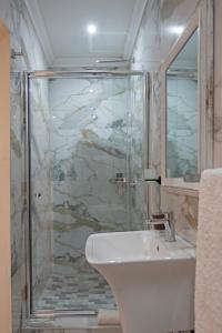 Le Chateau Guest House