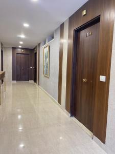 Cove Luxury Apartment-2