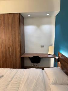 Urban Muse VI - Archaeological Museum of Athens