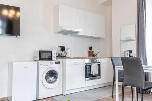 Westbahnhof Kingbed 1BR Apt with ensuite washer