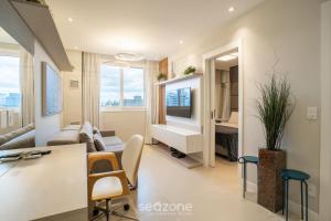 Condomínio com Piscina no Centro de Floripa - CJOs