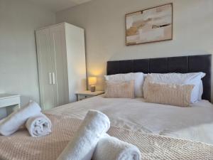 Wallscourt House By Cliftonvalley Apartments
