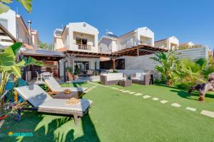 Beachfront Villa Carpe Diem