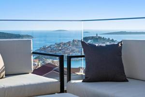 Apartments Aquarelle Primošten apt no 2 and 4